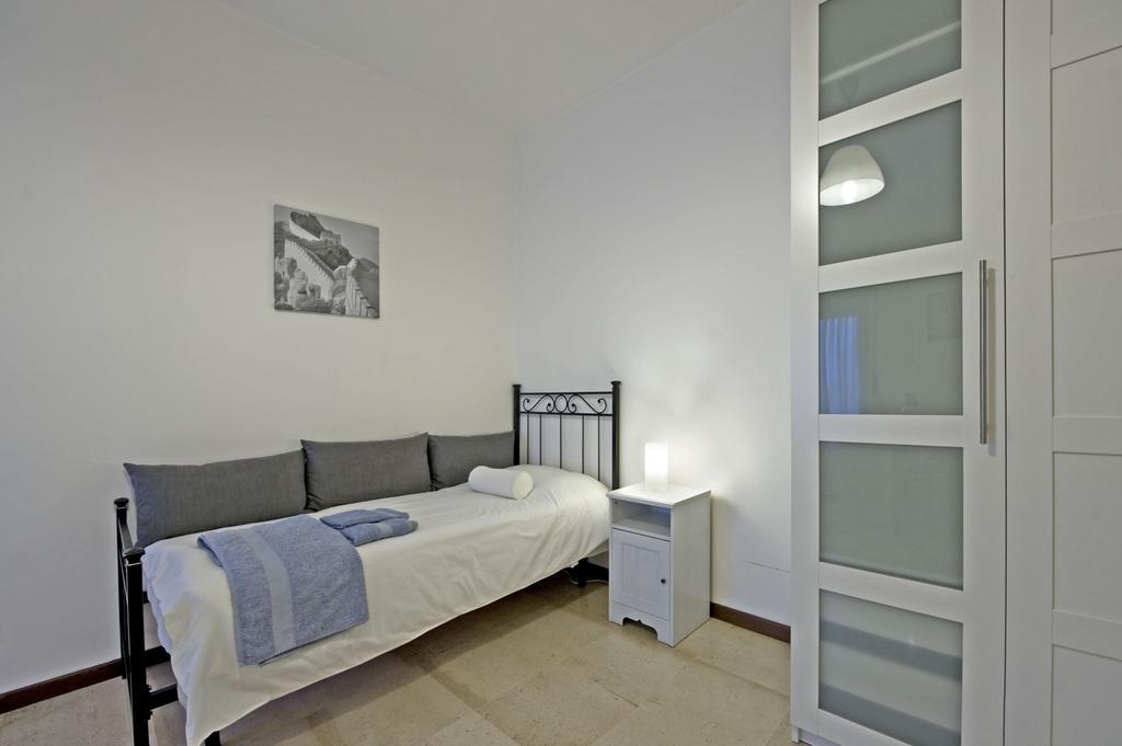 Apartment Chiesarossa Milán Habitación foto